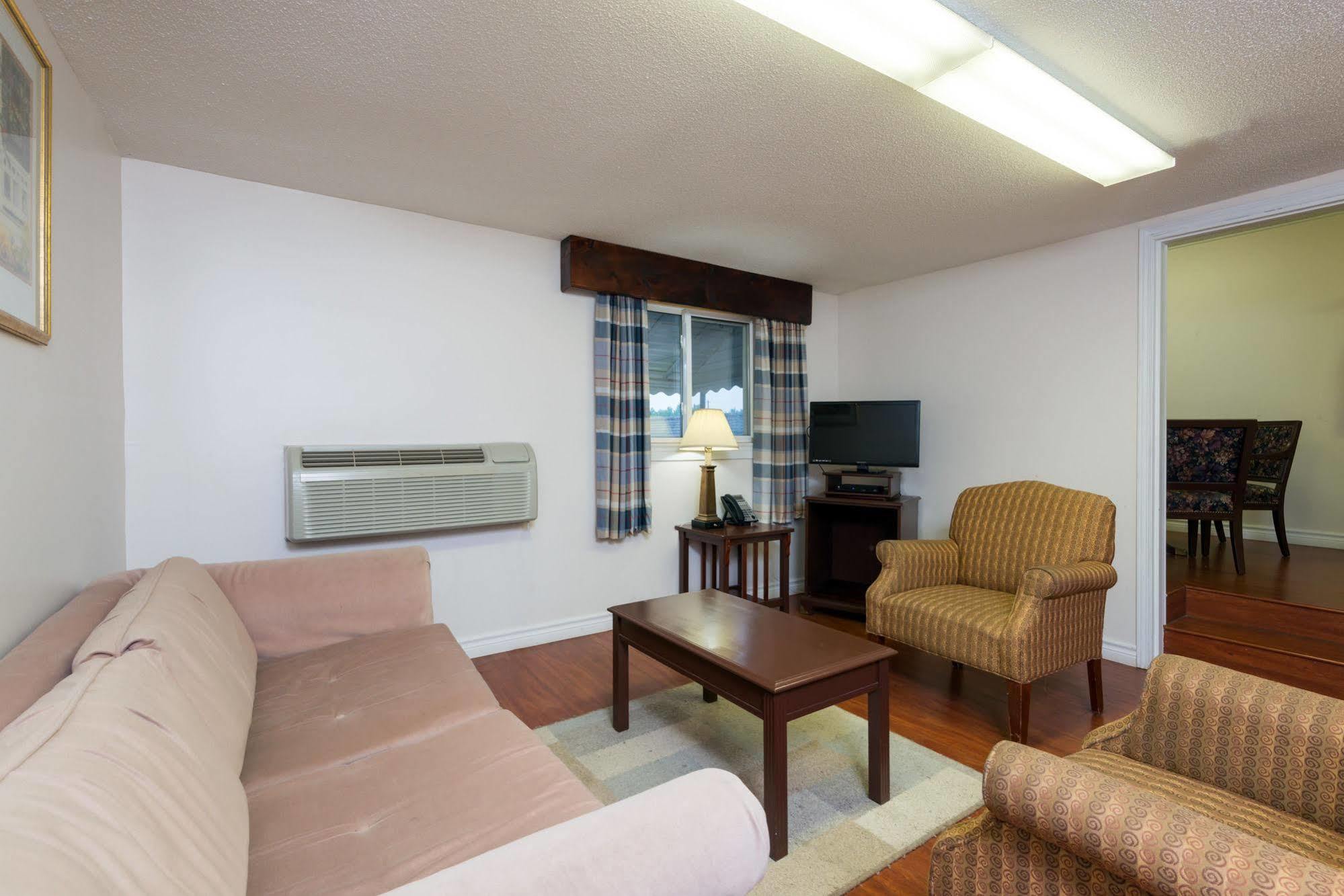 Leelas Villa Inn Flesherton Экстерьер фото